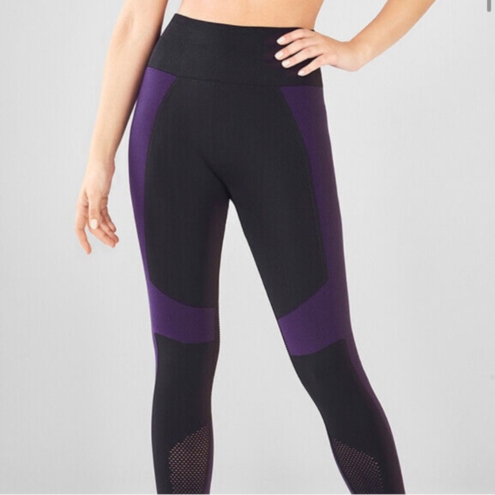 Fabletics Demi Lovato High Waisted Leggings Sz M